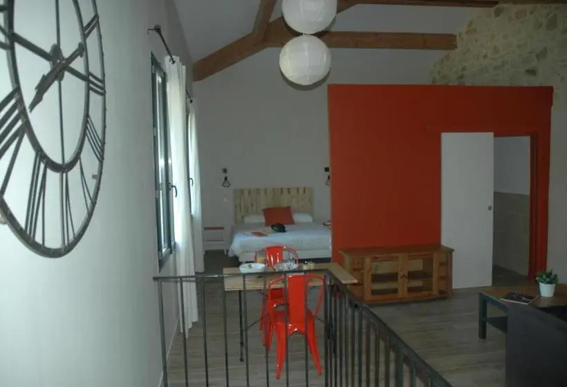 庭の見える1ベッドルームアパートメント, Domaine De Sévanes
