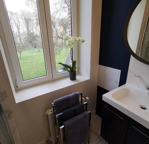 חדר סטנדרט נוף לגינה, Manoir Des Carreaux Chambres D'hôtes