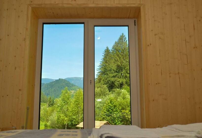 스탠다드 룸, Lisnyi