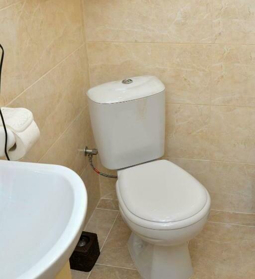 스탠다드 룸, Lisnyi