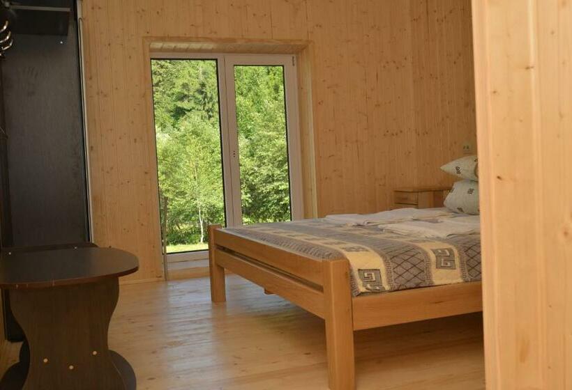 스탠다드 룸, Lisnyi