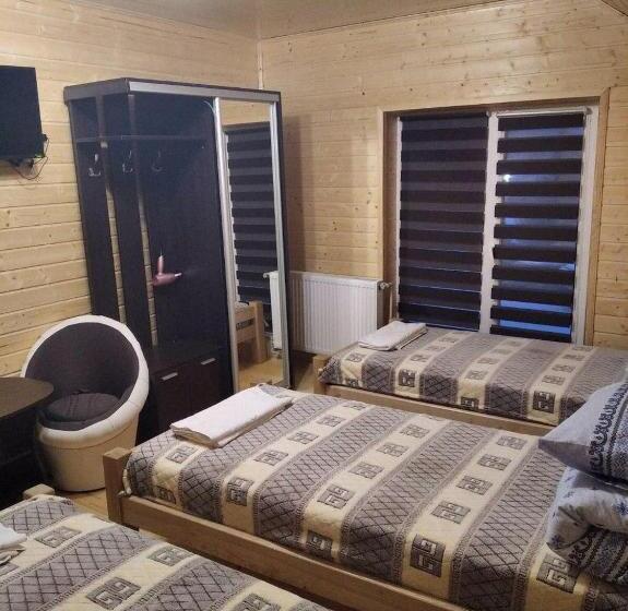 트리플 클래식 룸, Lisnyi