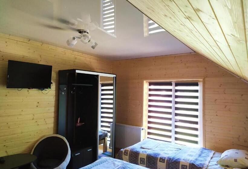 트리플 클래식 룸, Lisnyi