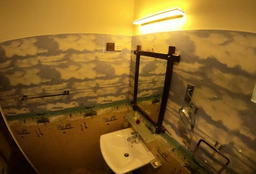 デラックスルーム, Mount Seven Holiday Inn