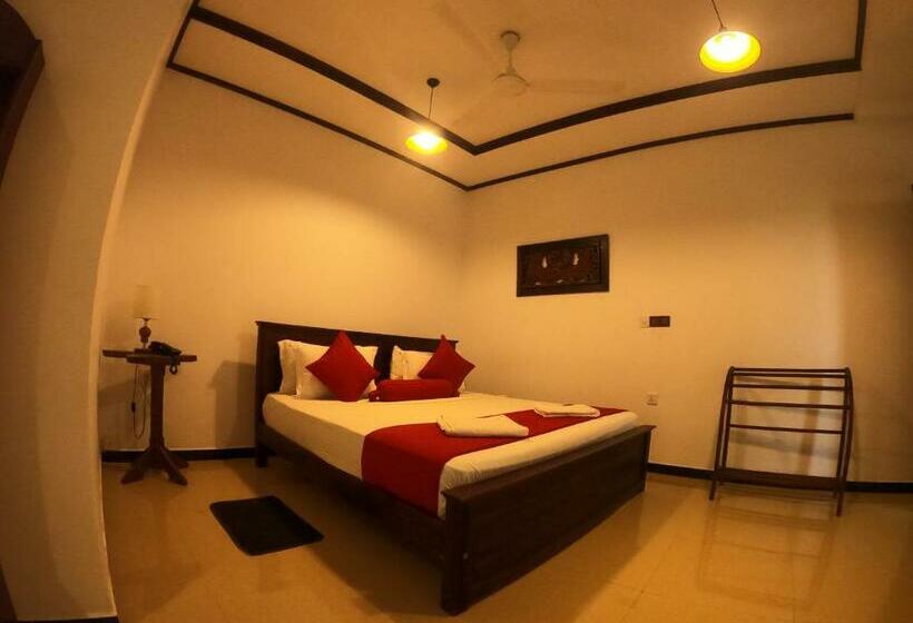 デラックスルーム, Mount Seven Holiday Inn