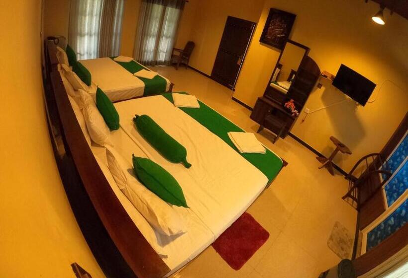 ファミリールーム, Mount Seven Holiday Inn