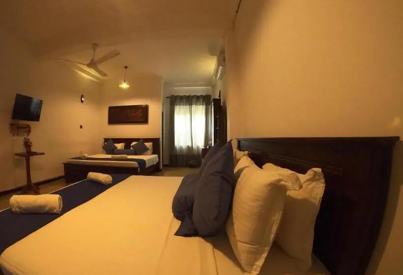 デラックスルーム, Mount Seven Holiday Inn