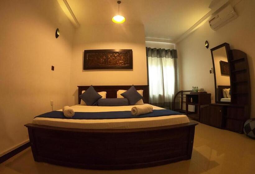 デラックスルーム, Mount Seven Holiday Inn