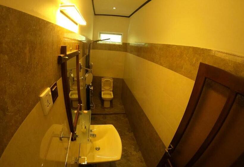 デラックスルーム, Mount Seven Holiday Inn