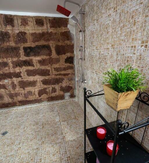 בית, 4 חדרי שינה, Villa Garden