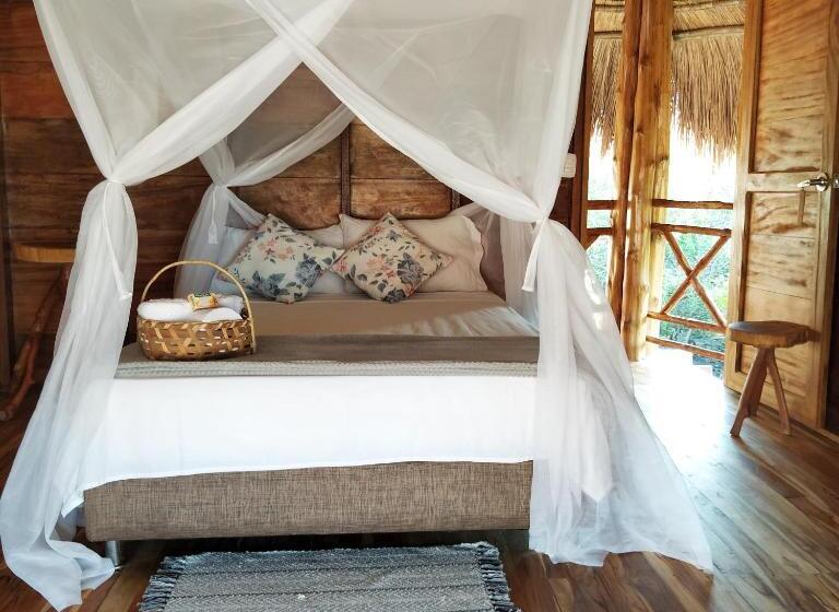 غرفة قياسية رباعية مطلة على البحر, Paraíso Natural Eco