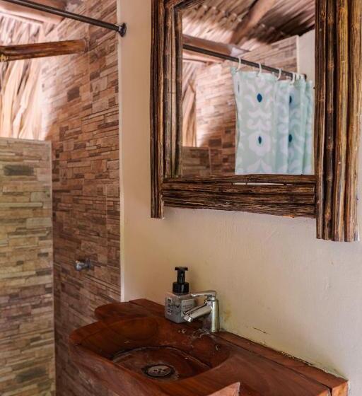 غرفة قياسية رباعية مطلة على البحر, Paraíso Natural Eco