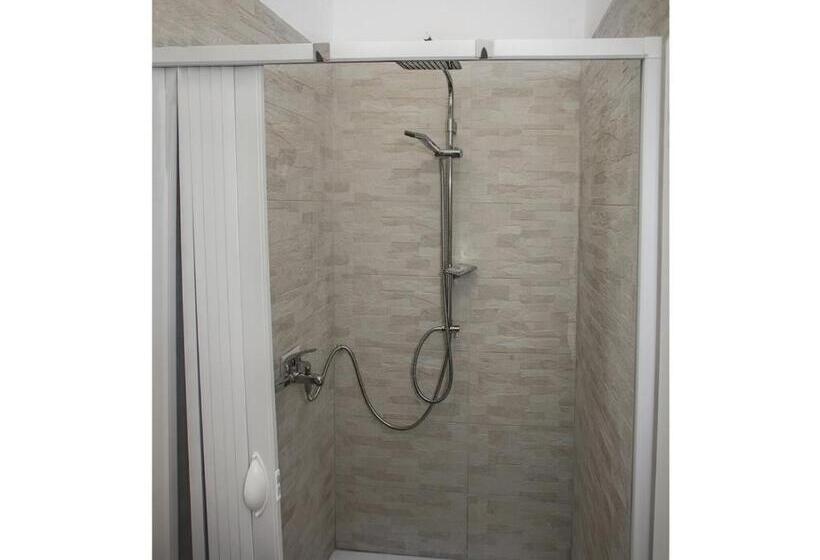 Кровать в Общей Комнате, Enjoy Vida