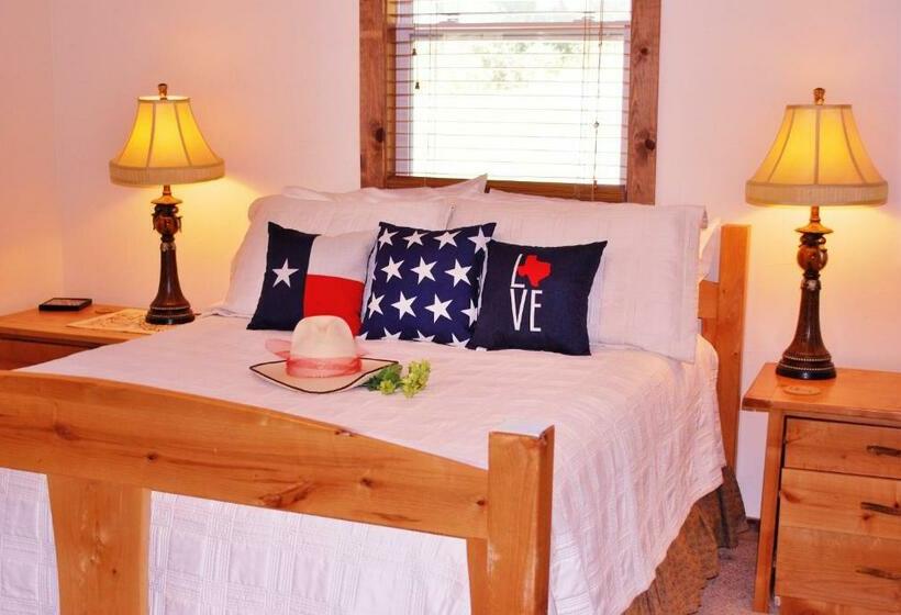 Номер Deluxe, Glory Hills Ranch