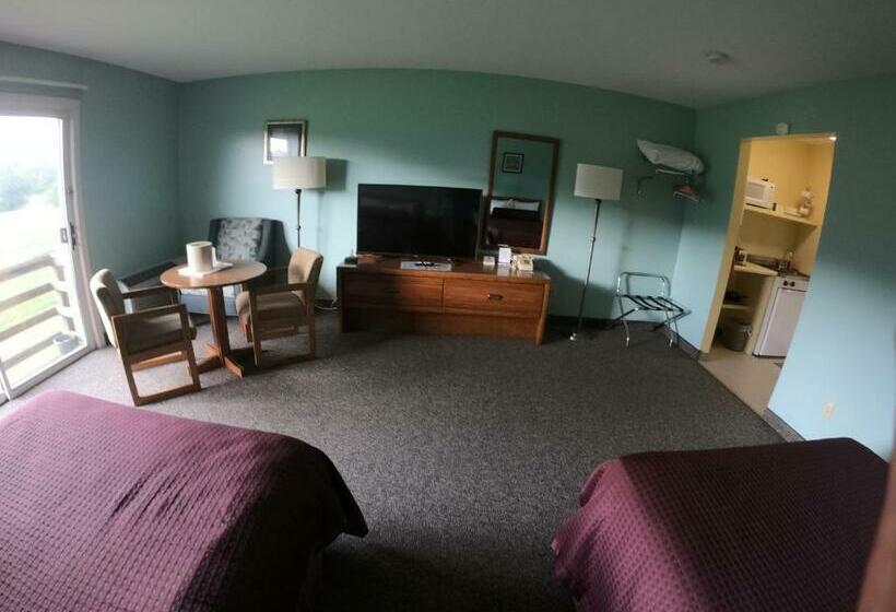 إستوديو ديلوكس, Copper Lantern Motor Lodge