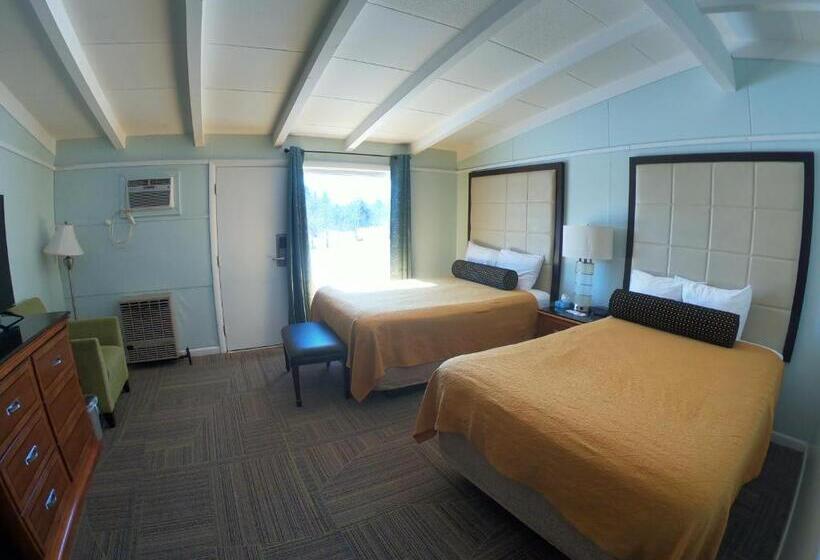 غرفة عائلية, Copper Lantern Motor Lodge