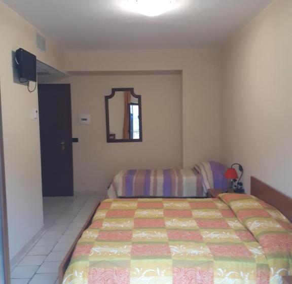 スタンダード4人部屋, Lo Scoiattolo