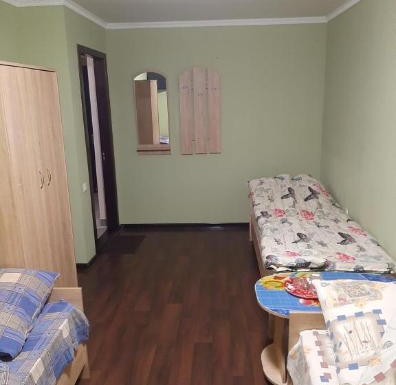 标准间, Pivdennyi