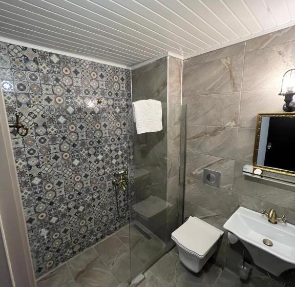 Трехместный Номер Deluxe, Pordani̇s