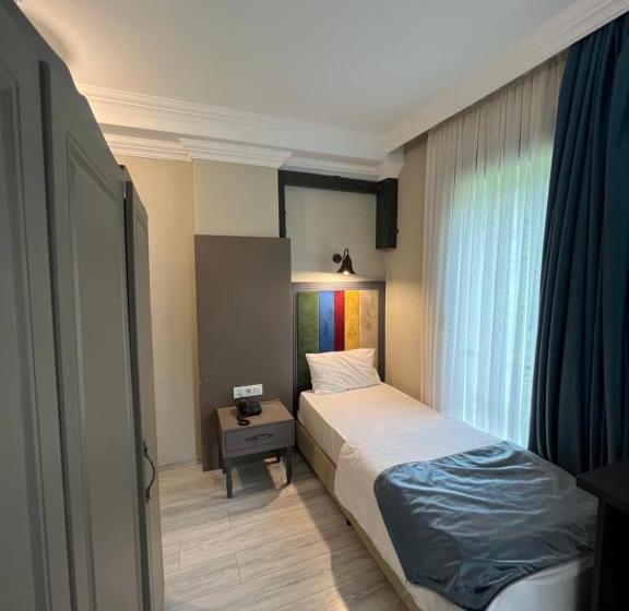 Трехместный Номер Deluxe, Pordani̇s