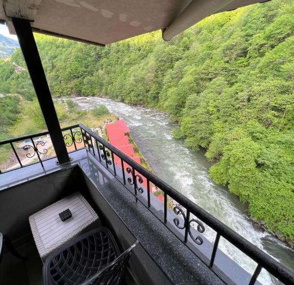 Люкс Повышенной Комфортности, Pordani̇s