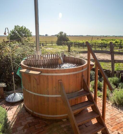 침실 2개 스위트, Provence Birtok