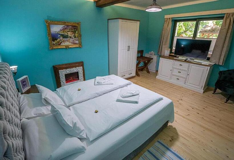 디럭스 스위트, Provence Birtok