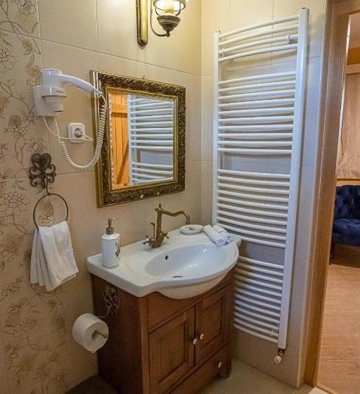 디럭스 스위트 킹 침대, Provence Birtok