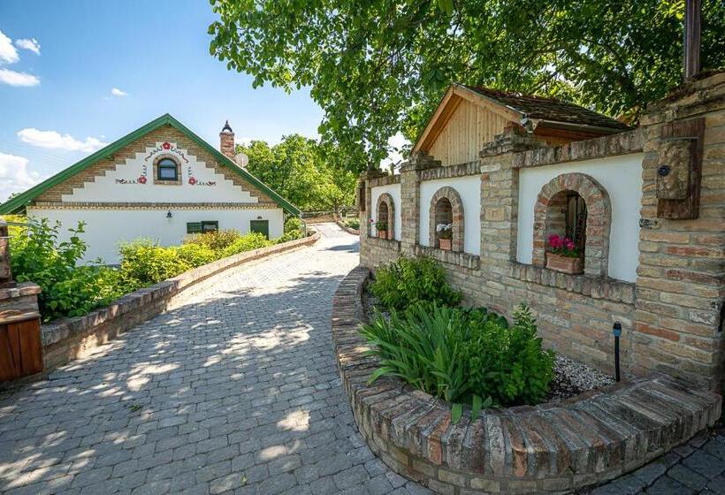 Люкс Deluxe Кровать Кинг, Provence Birtok