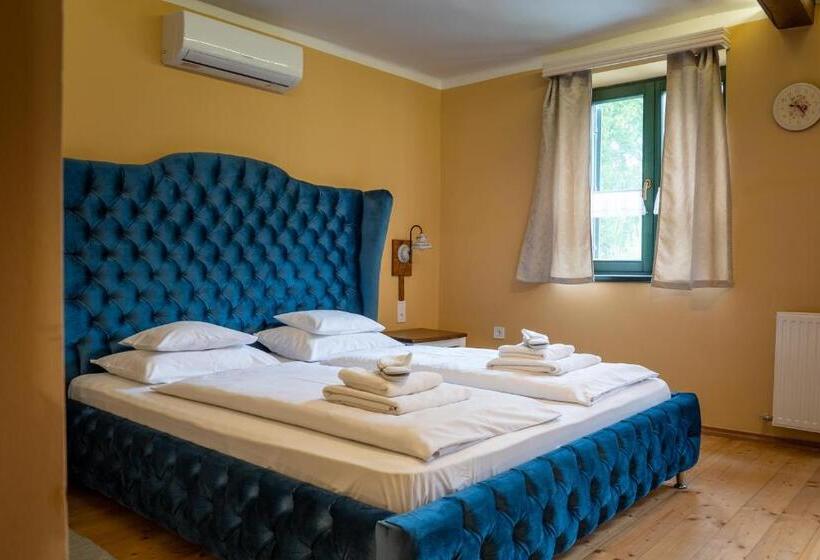 디럭스 스위트, Provence Birtok