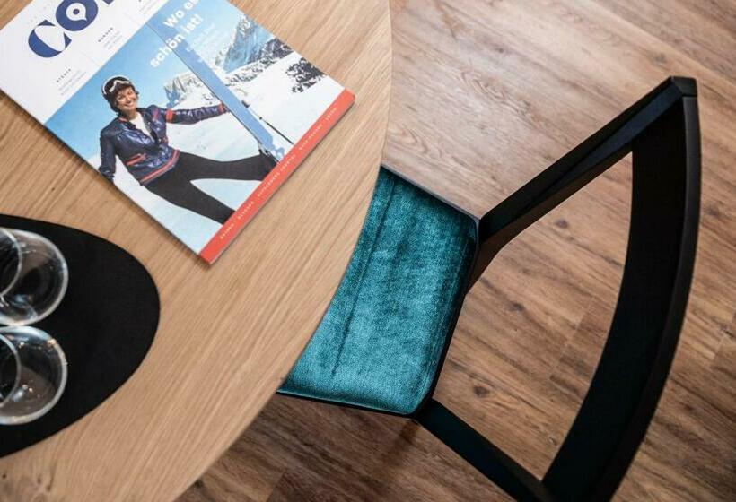 חדר בסיסי, Rösslwirt