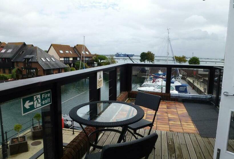 带大床的高级房间, Boathouse