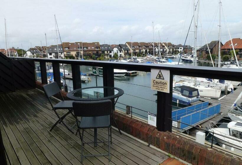 带大床的高级房间, Boathouse