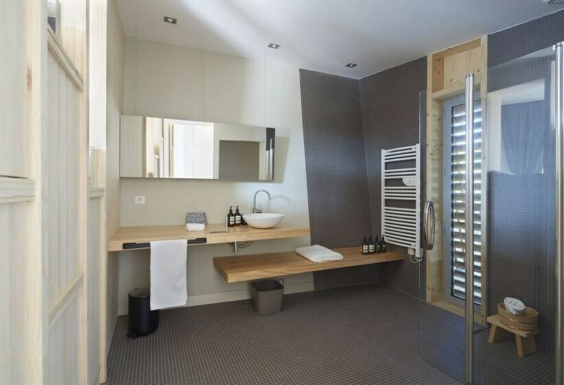 غرفة ديلوكس لذوى الاحتياجات الخاصة, Les échasses Golf & Surf Eco Lodge