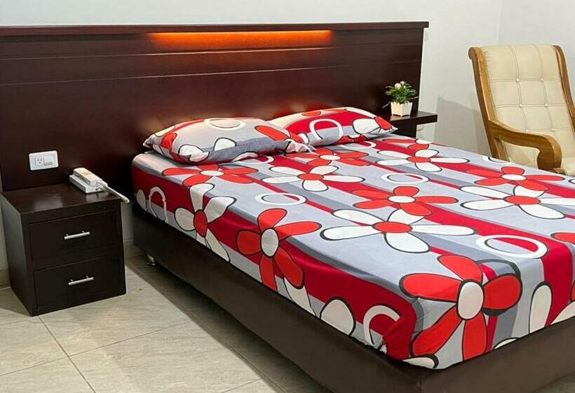 חדר סטנדרט, Marialu