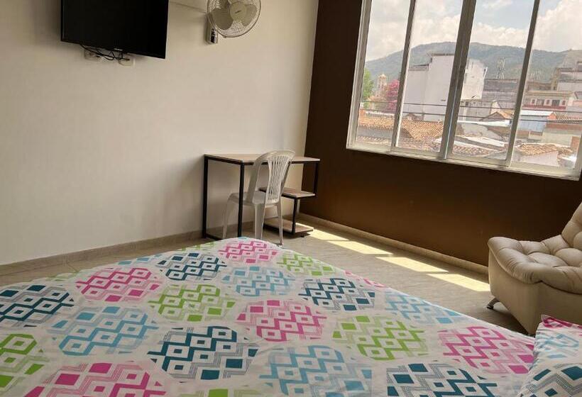 חדר סטנדרט, Marialu