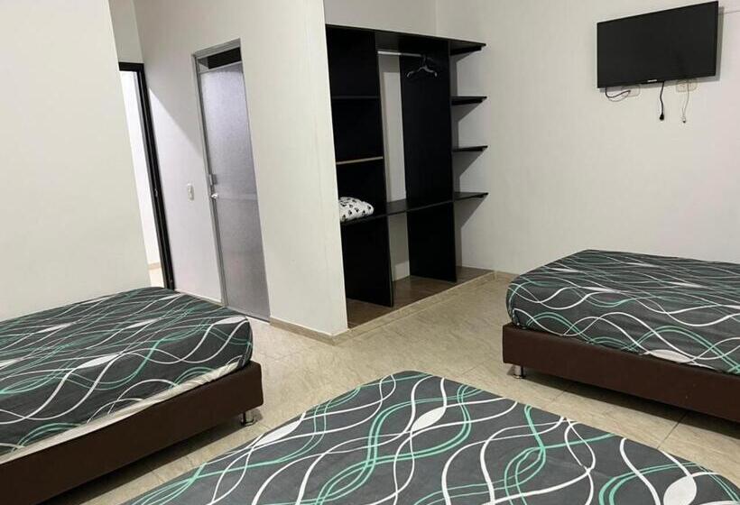 חדר סטנדרט לשלושה, Marialu