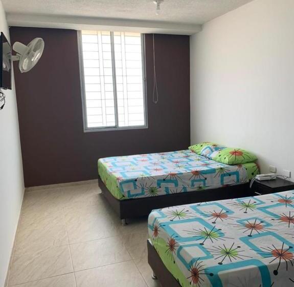 חדר משפחתי, Marialu