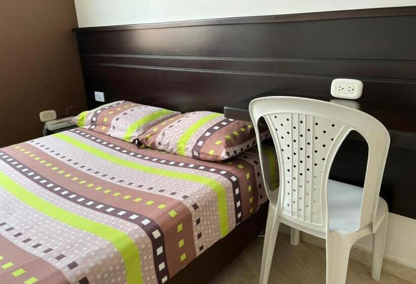 חדר סטנדרט יחיד, Marialu