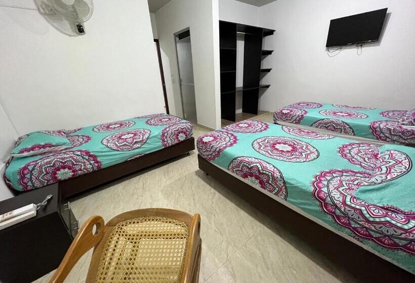 חדר סטנדרט לשלושה, Marialu