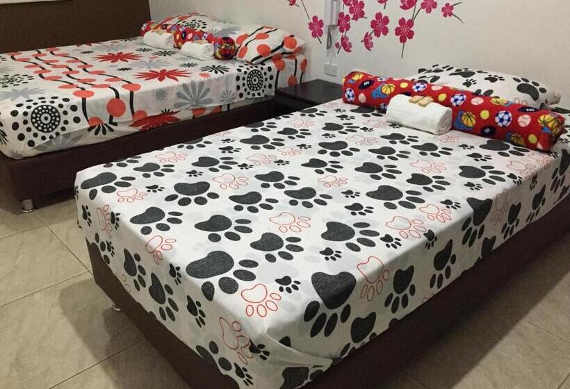 חדר משפחתי, Marialu