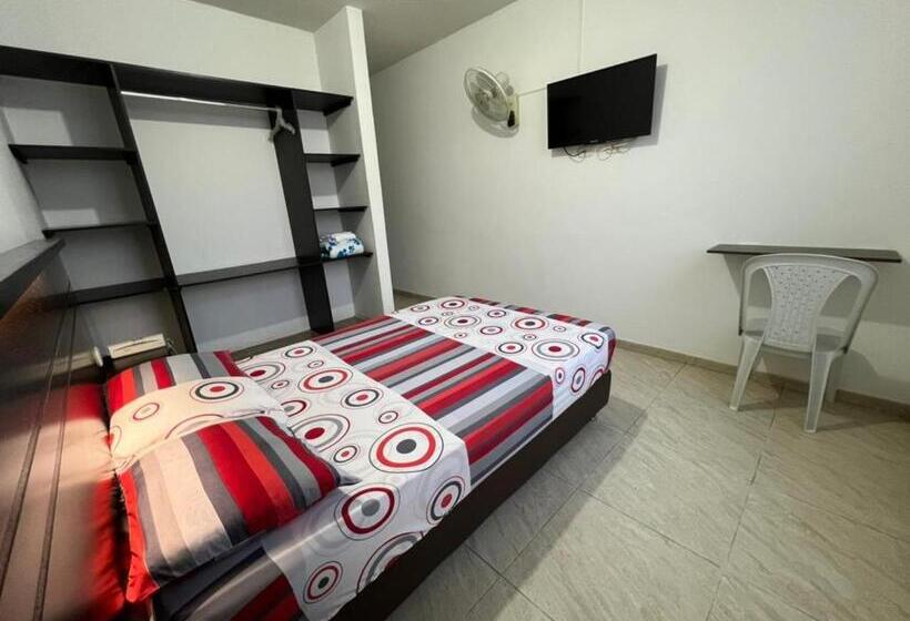 חדר סטנדרט יחיד, Marialu