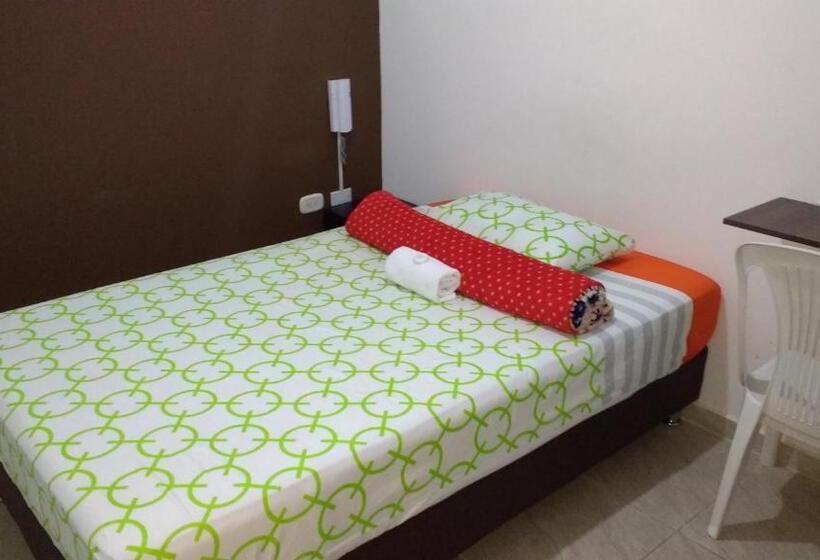 חדר סטנדרט יחיד, Marialu