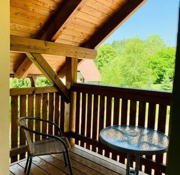 スタンダードトリプルルーム, Apartmány Na Horce