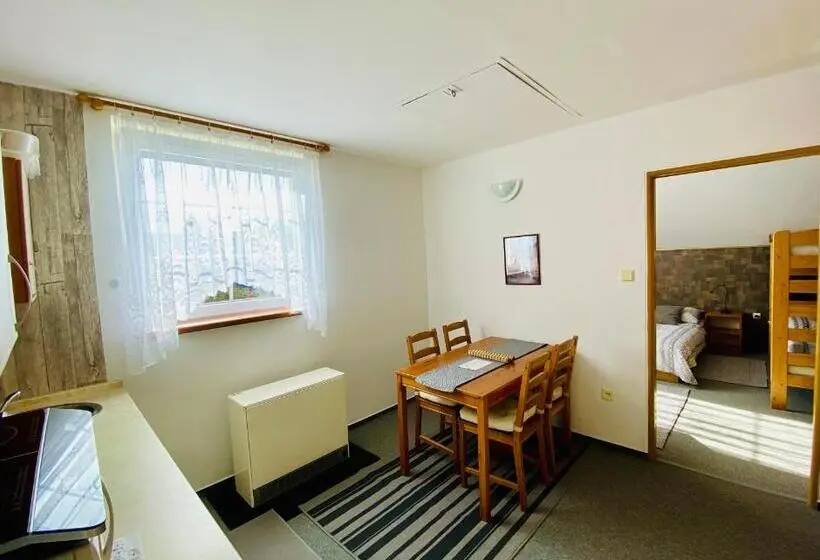 1ベッドルームアパートメント, Apartmány Na Horce