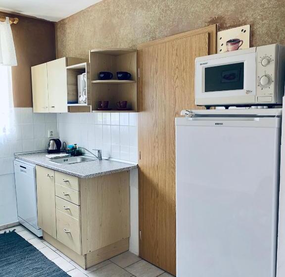 דירת שני חדרים, Apartmány Na Horce