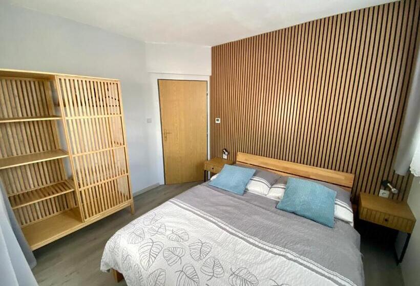 דירת שני חדרים, Apartmány Na Horce