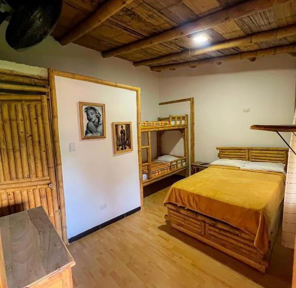 スタンダードトリプルルーム, Campestre Campos Verdes