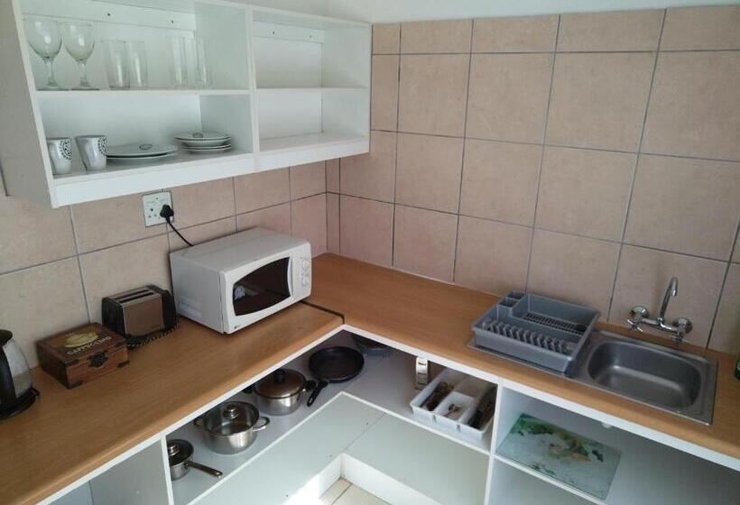 低层单卧公寓, Steytlerville Royal