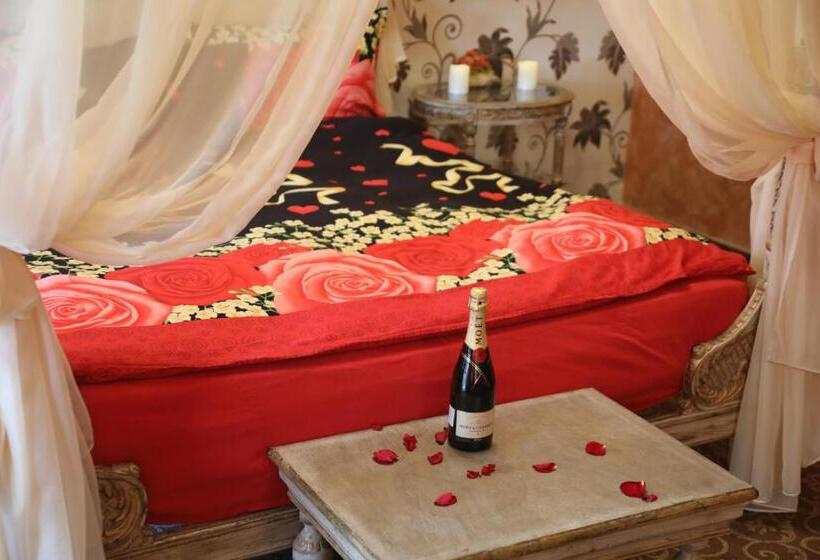 דירת חדר, Pensiunea Milexim